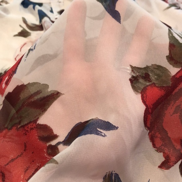 Sheer floral top - Picture 4 of 4